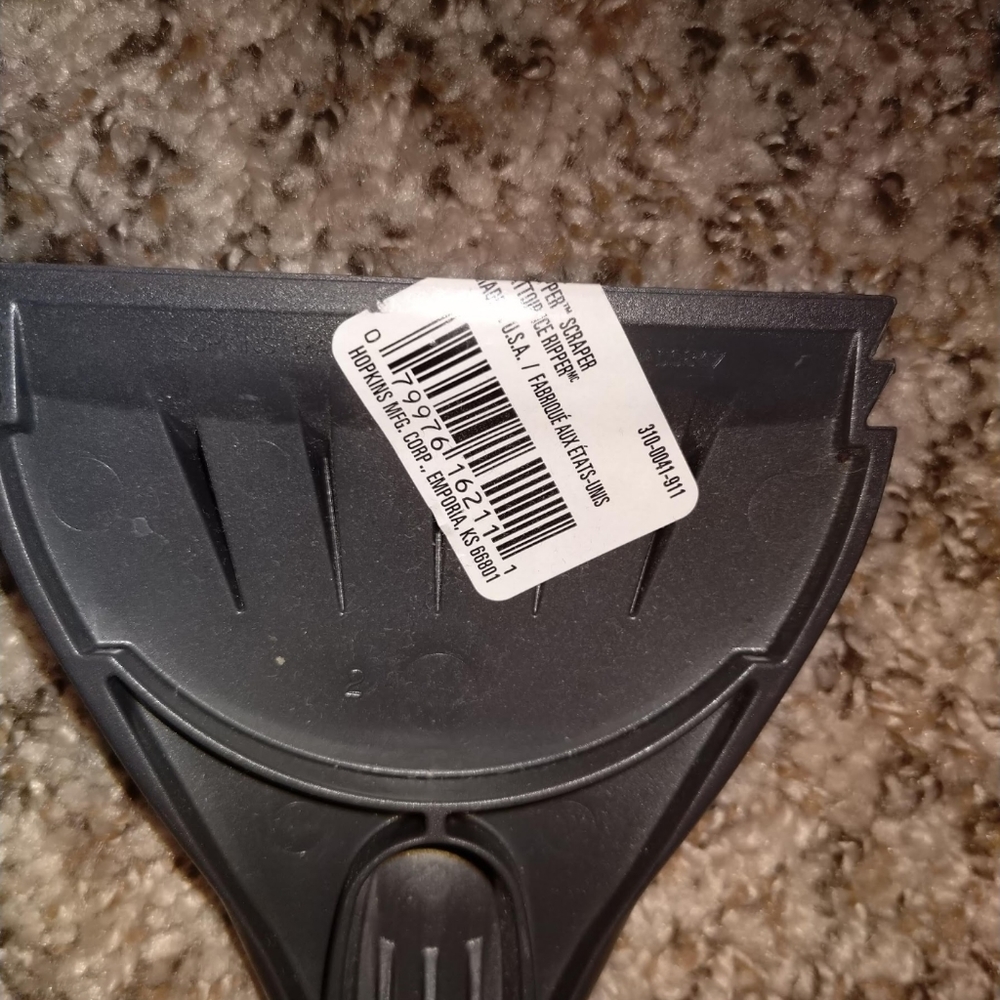 NEW! Ice Scraper Bundle (12) - Picture 3 of 3